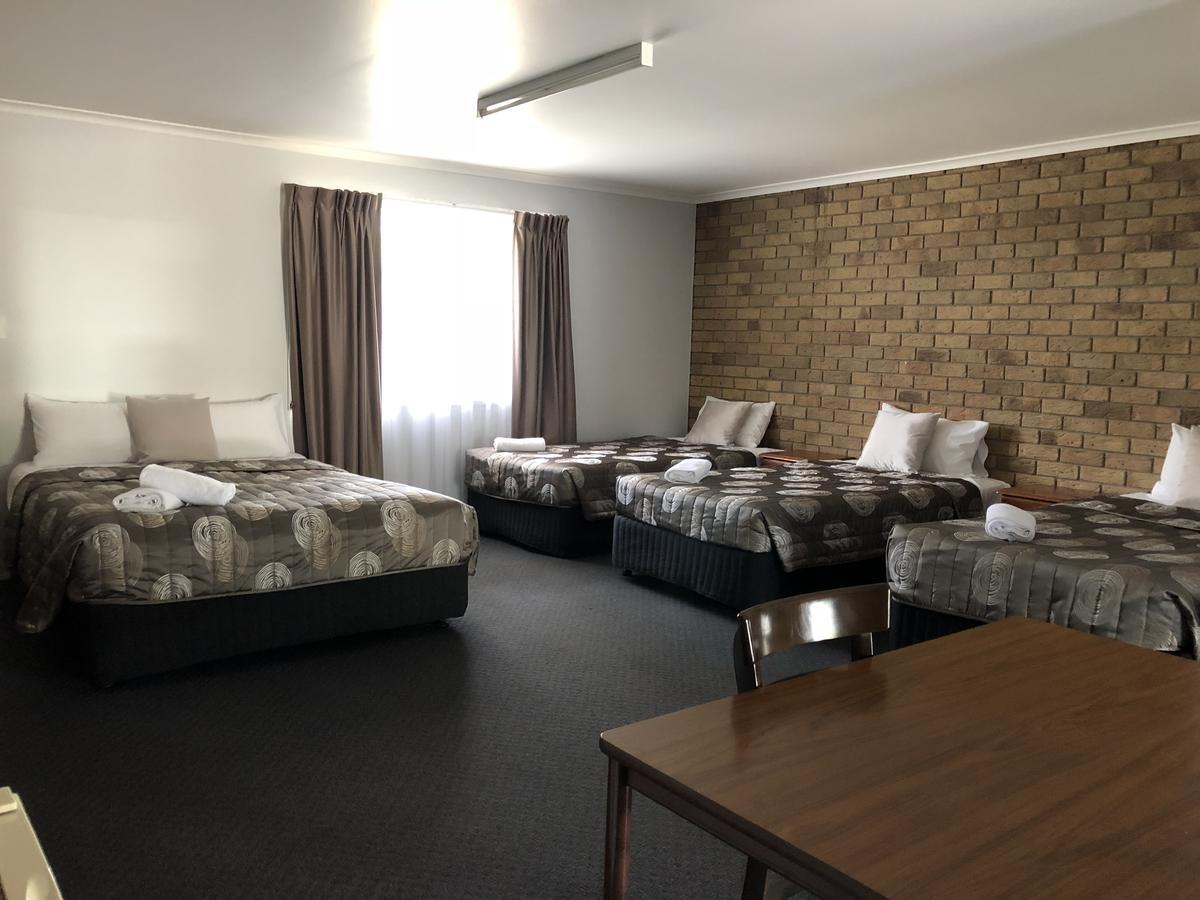 True Blue Motor Inn Rockhampton Eksteriør billede