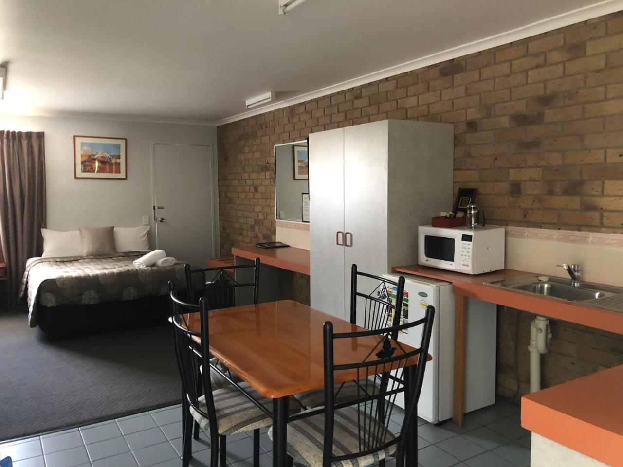 True Blue Motor Inn Rockhampton Eksteriør billede