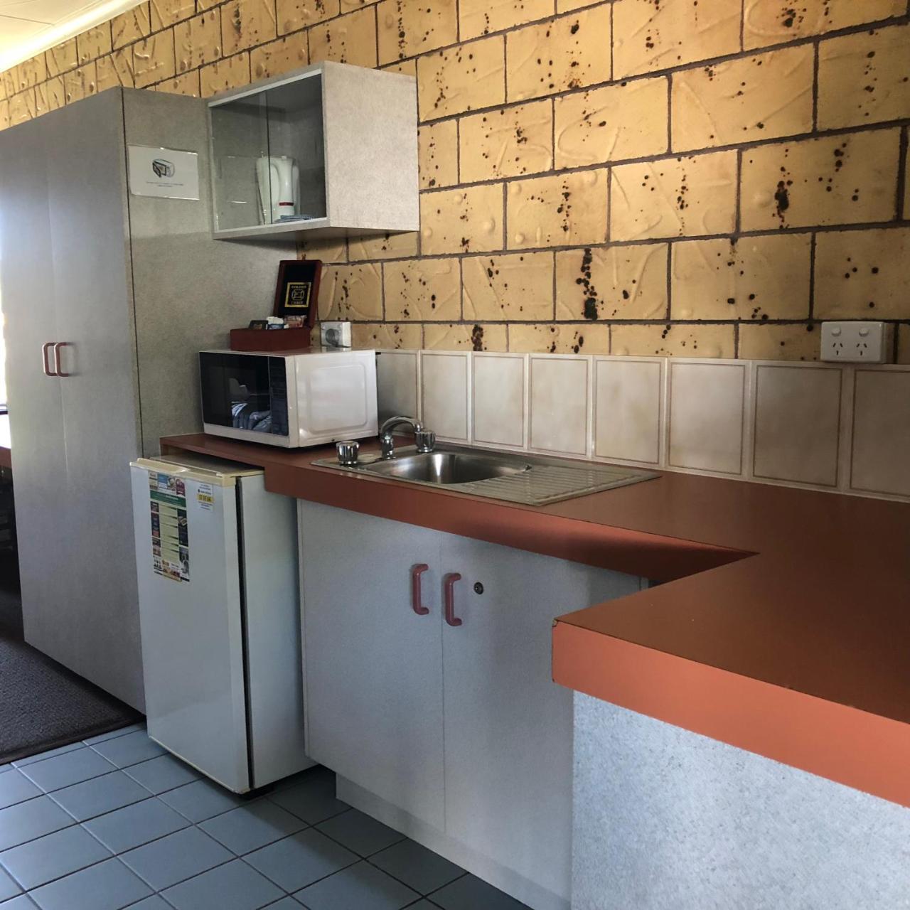 True Blue Motor Inn Rockhampton Eksteriør billede